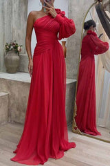 Erminda - Plissiertes Maxikleid mit einseitigen Ärmeln – Rot