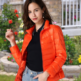 Isla - Weiße Daunen Jacke – Orange