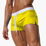 Badeshorts für Männer – Schnelltrocknende Badehose für den Sommer – Gelb