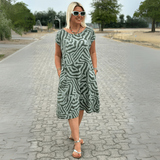 Nelia | Sommerkleid mit Rundhalsausschnitt und elegantem Muster – Grün