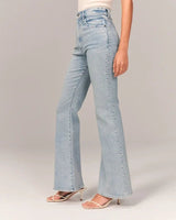 Cerise | Ultrahoch taillierte Stretch-Flare-Jeans – Hellblau