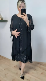 Nienke – Elegantes Wickelkleid – Schwarz