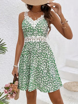 Nayline – Bezauberndes Spitzenkleid mit Blumenmuster – Grün