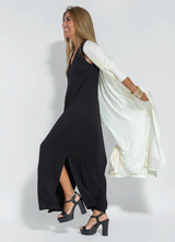 Elfleda - Langes Kleid mit Weste – Schwarzes Kleid + Weste in Weiß