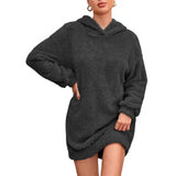 Alora – weiches kleid mit kapuze – Schwarz