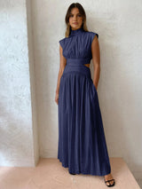 Leni |  Stehkragen Maxikleid mit Cut-Outs – Modern & Raffiniert – BLau