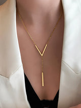 Minimalistische Halskette mit geometrischem Anhänger aus Titanstahl – Gold
