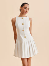 Elegantes Ärmelloses Mini-Kleid mit Falten und Metallknöpfen – Weiß