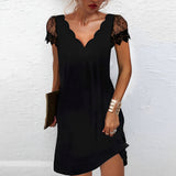 Kristine - Elegantes Midi-Kleid mit V-Ausschnitt – Schwarz