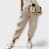 Benia – Luftige Freizeithose mit femininer Silhouette – Beige