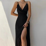 Damen Satinkleid mit Schlitz – Elegantes ärmelloses Abendkleid – Schwarz