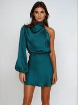 Maddie | Asymmetrisches Abendkleid aus Satin – Blau