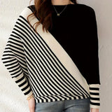 Oleda - gemütlicher gestreifter fledermaus-pullover für frauen – Schwarz