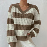 Yamina – damenpullover mit zopfmuster und v-ausschnitt – Khaki