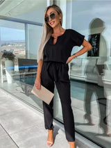 Jumpsuit für Damen mit elegantem Wickelgürtel – Schwarz