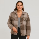 Clara | Stilvolle Strickjacke für Damen mit Knöpfen – Braun