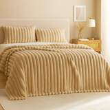 Aurevia | Flanelldecke mit Kordelzug und kuscheliger Felloptik – Khaki