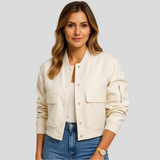 Kurzer Pilotenblouson für Damen – Klappentaschen und Druckknopfverschluss – Weiß