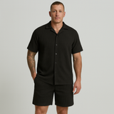 Lässiges Herren-Set – Kurzarmhemd mit Kragen und Shorts mit strukturiertem Karomuster – Schwarz