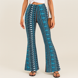 Chelsea – Boho-Schlaghose für Damen – Allover-Print, Slim Fit – Hellblau