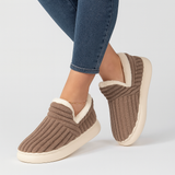 FuzzyWarm | Kuschelige Slip-On-Hausschuhe – Kaffee