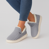 FuzzyWarm | Kuschelige Slip-On-Hausschuhe – Grau