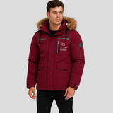 Harrison | Wasserdichte Steppjacke mit Kunstfellkapuze – Rot