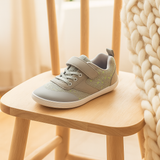StepGo Kinder-Barfußschuhe – Wasserabweisende, leichte Schuhe für aktive Kinder – Graugrün
