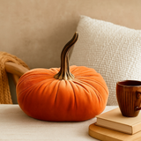 HarvestHug – Handgefertigtes weiches Halloween-Kürbiskissen – Orange