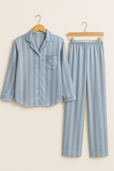 Christabel Gestreiftes Pyjama-Set – Hellblau
