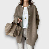 Teresa – Weicher Wollcardigan mit eleganter Linie – Kaffee