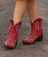Elegante Cowboystiefel mit traditionellem Flair – Rot