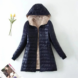 Elysiane langer mantel | leichte damenjacke mit fleeceeinsatz für den winter – Svart