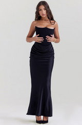 Laure | Maxikleid mit Trägern – Schwarz
