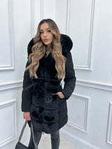 Sable – stylische jacke mit kapuze, gürtel und verstellbarer taille – Schwarz