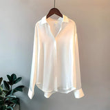 Dorothy - Satin Oversized Langarm-Hemd mit Knopfleiste – Weiß