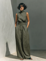Maria – Set aus Tanktop und weiten Hosen aus Baumwolle und Leinen im minimalistischen Stil für Damen – Militärgrün