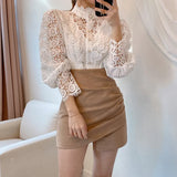 Isabella - Elegante Spitzenbluse – Aprikose