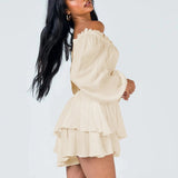 Jennifer | Schulterkleid mit Rüschen und Puffärmeln – Beige