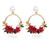 Florale Ohrringe in Loop-Form mit Perle – Rot