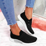 Kinsley - Slip-On Schuhe mit Kristallakzenten – Schwarz