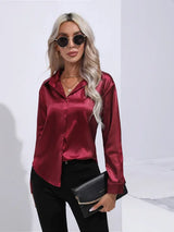 Elegante Satinbluse mit langen Ärmeln - Mühelos und luxuriös – Rotwein