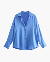 Satin-Style Damenbluse mit Knopfleiste – Elegant, Fließend & Zeitlos – Hellblau