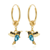 Kolibri Ohrringe mit Emaille und Zirkonen in Gold – Blau