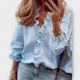Sarah – Elegante Bluse mit besonderem Charakter – Hellblau