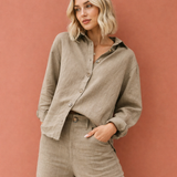 Leinenlook-Bluse mit Knopfverschluss für Damen | Esmée – Khaki
