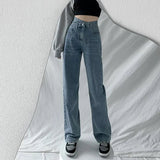 Laura | Entspannte Mom Jeans mit weitem Bein – Hellblau