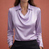 Satinbluse mit drapierendem Kragen für Damen | Elina – Lavendel
