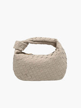 Geflochtene Mini-Bag aus weichem Material mit edler Struktur – Beige