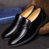 George | Klassischer Schnitt Schlupf Penny-Loafer – Schwarz